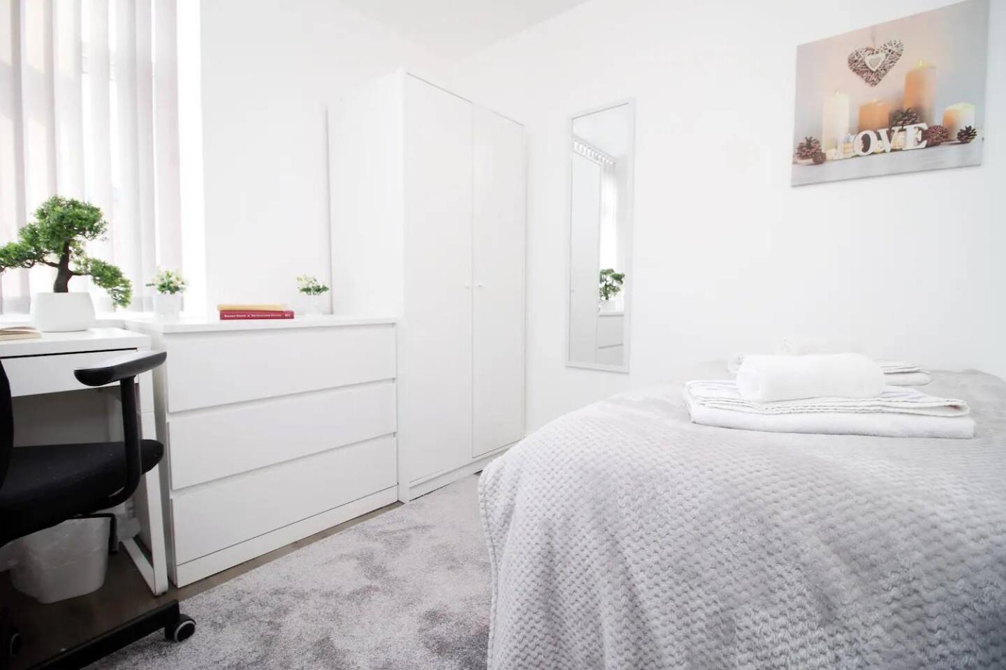 Modern Guesthouse, Fast Wi-Fi, Street Free Parking, Central, Fully Equipped Кардифф Экстерьер фото