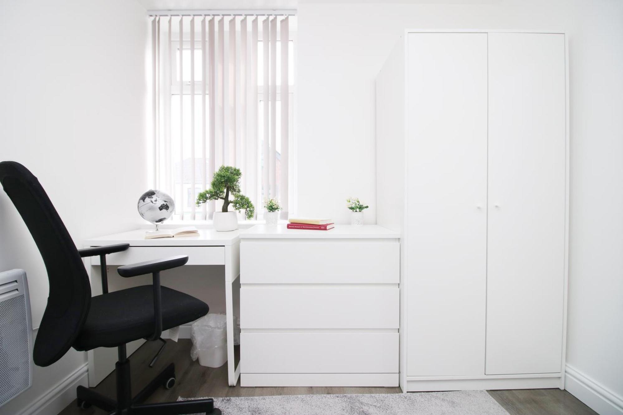 Modern Guesthouse, Fast Wi-Fi, Street Free Parking, Central, Fully Equipped Кардифф Экстерьер фото