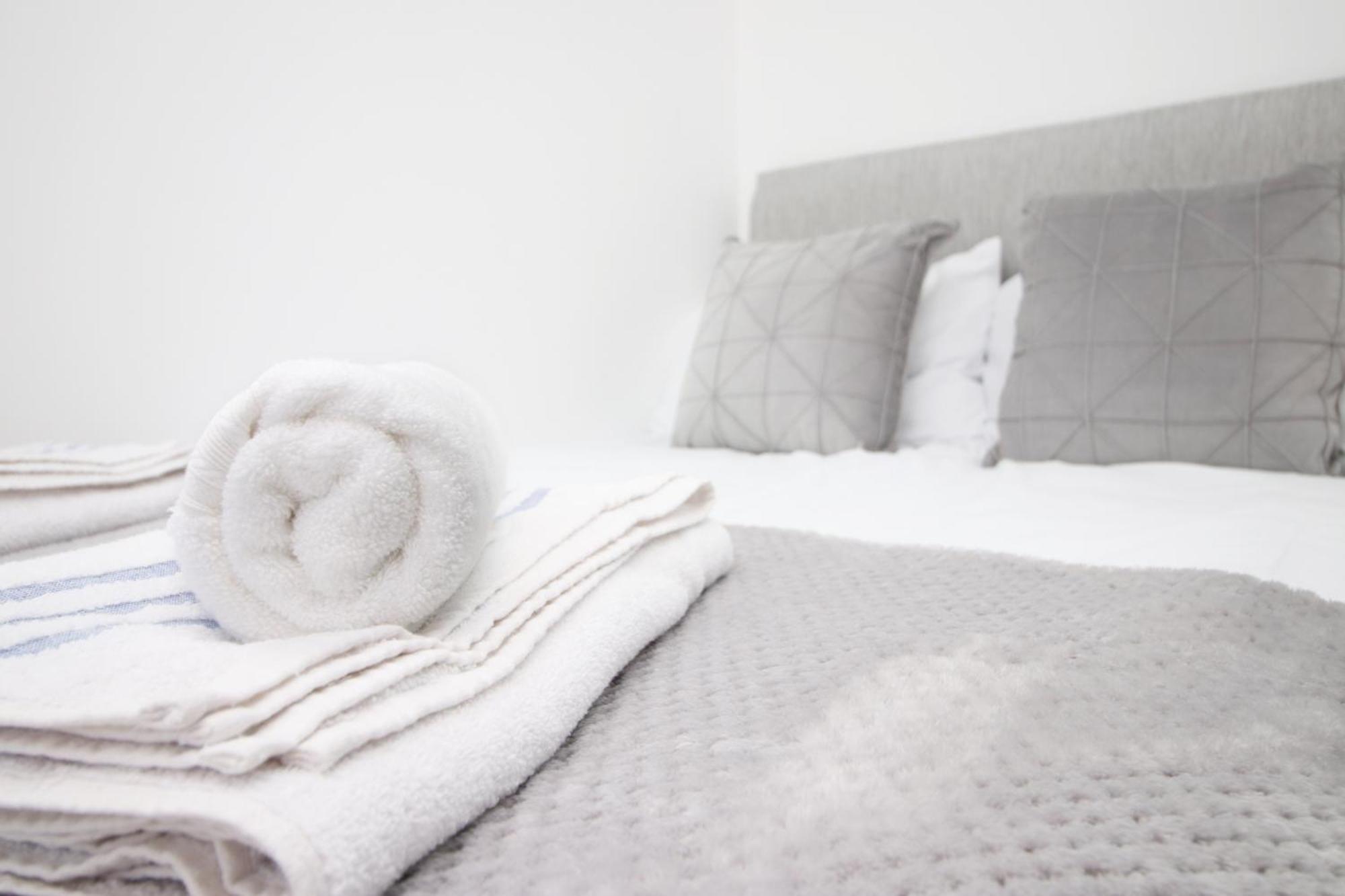 Modern Guesthouse, Fast Wi-Fi, Street Free Parking, Central, Fully Equipped Кардифф Экстерьер фото