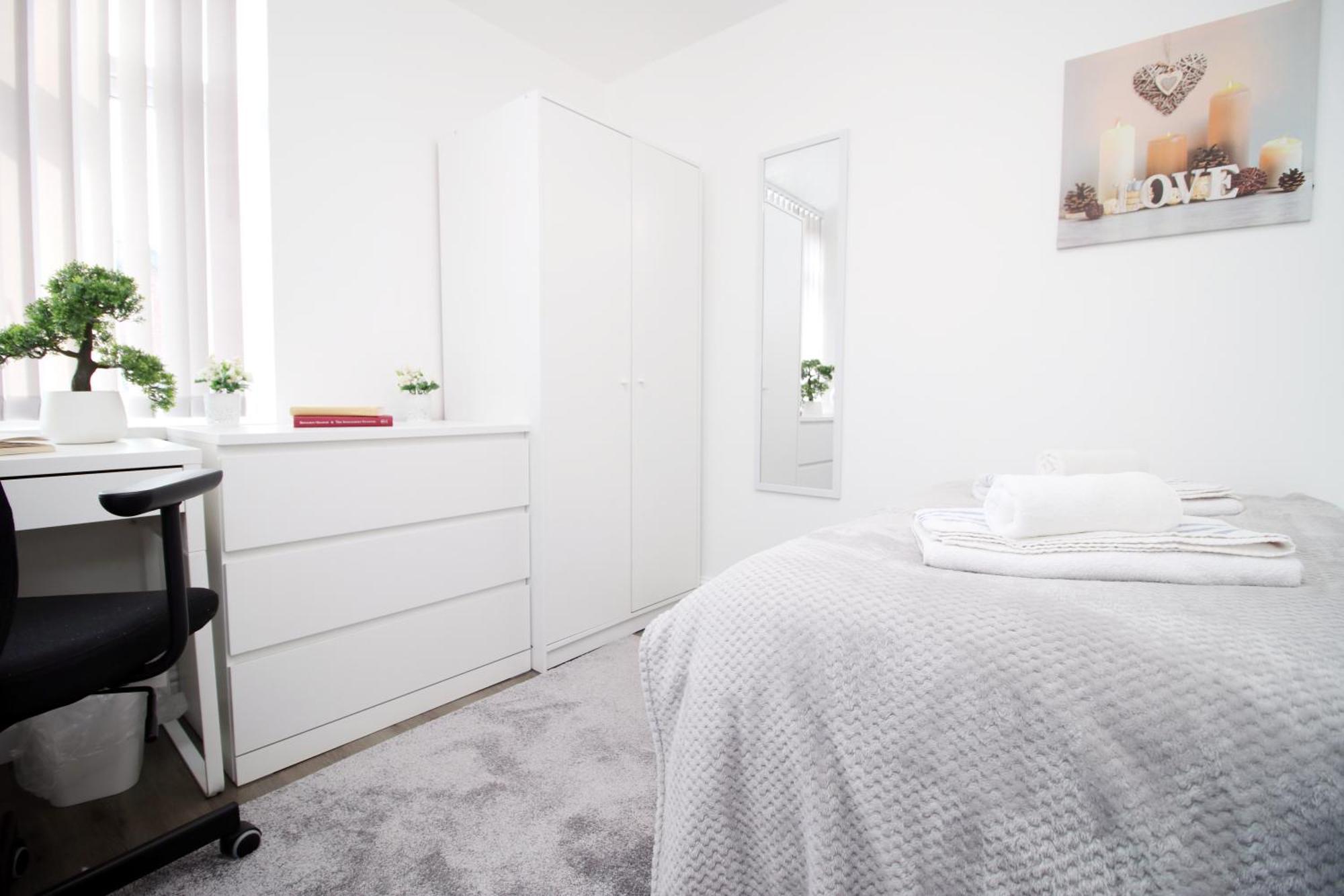 Modern Guesthouse, Fast Wi-Fi, Street Free Parking, Central, Fully Equipped Кардифф Экстерьер фото